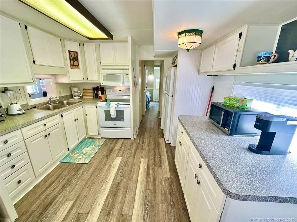 Photo of 110 Nettles Boulevard