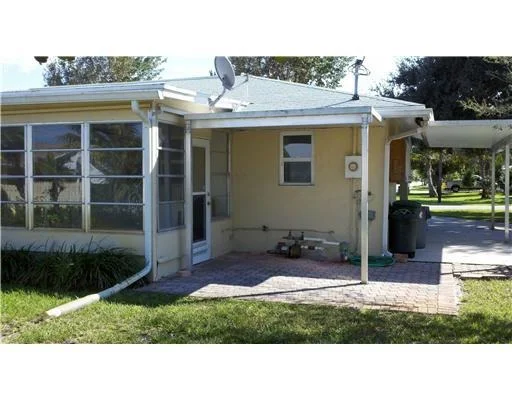 Photo of 121 WINDSOR Road