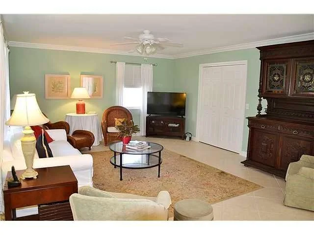 Photo of 12 N River Road