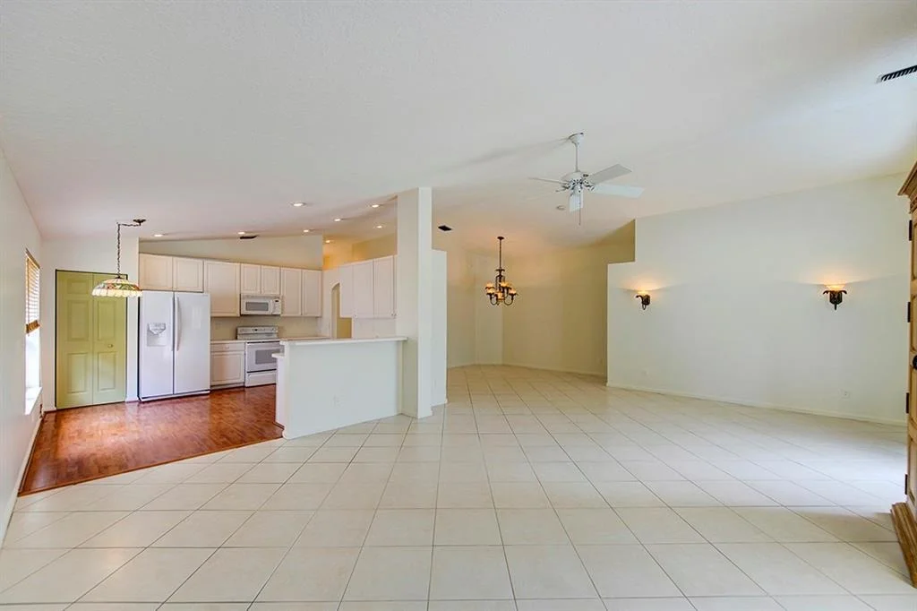 Photo of 7140 SE Twin Oaks Circle