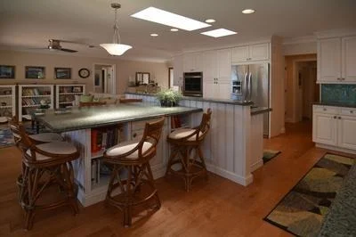 Photo of 931 SE Riverside Drive