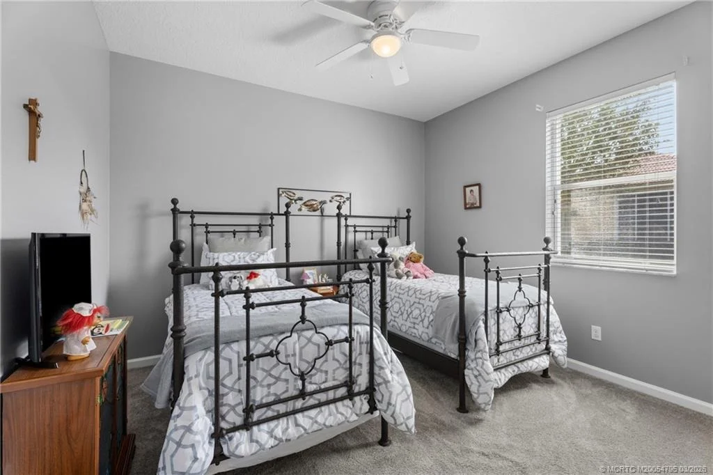 Photo of 758 SW Blue Stem Way