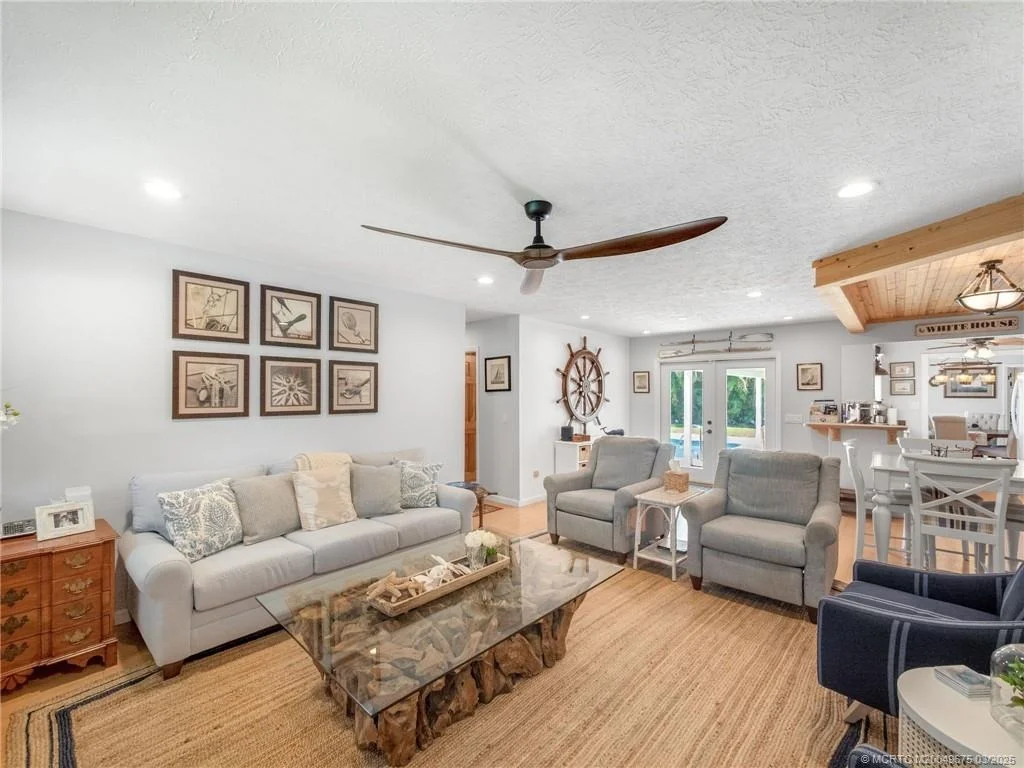 Photo of 1318 SE Riverside Drive