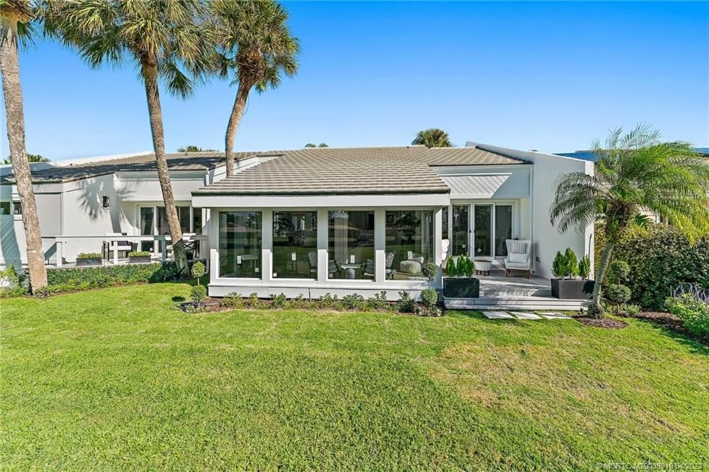 Photo of 17263 Bay Street