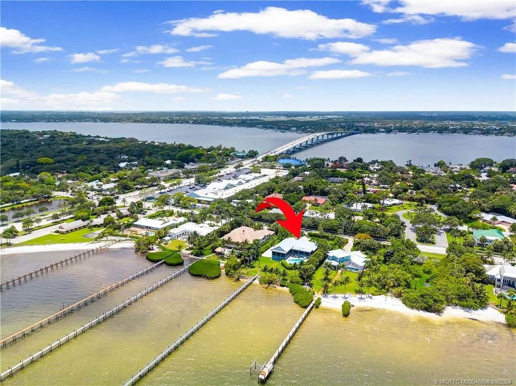 Photo of 12 N Sewalls Point Road