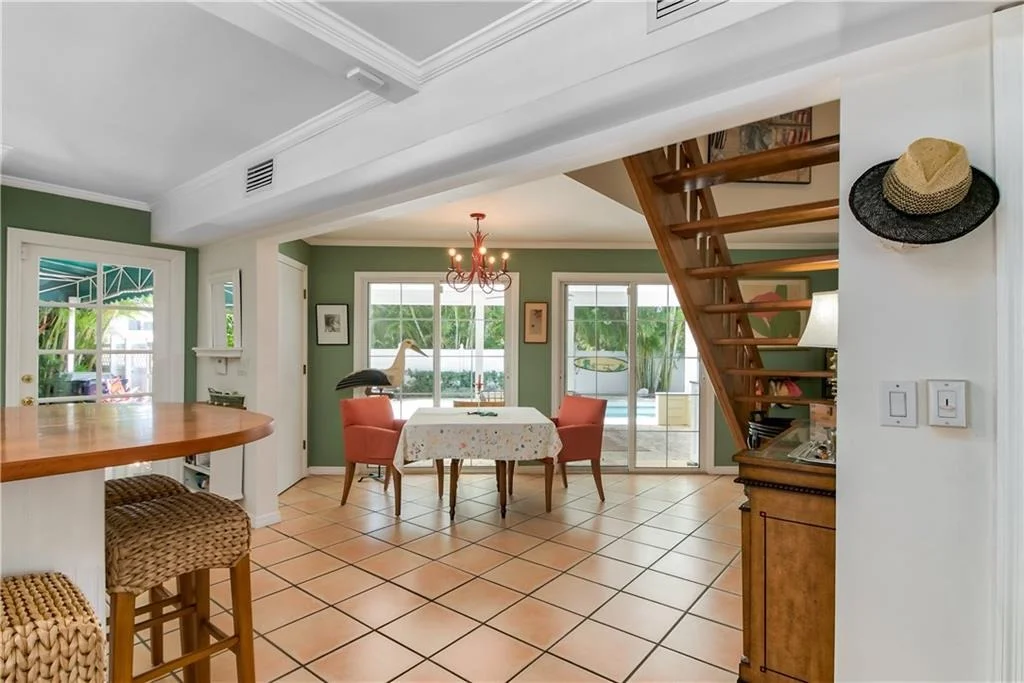 Photo of 1516 SE Lark Boulevard