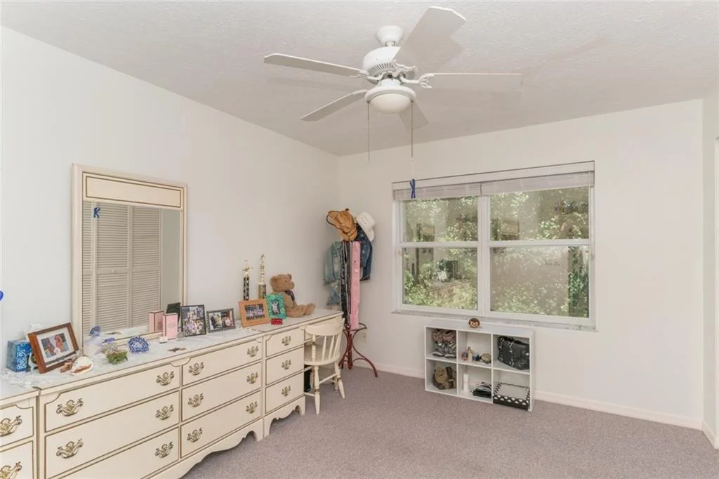 Photo of 143 SW Thrasher Way