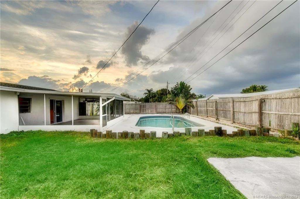 Photo of 1415 NE Silver Maple Way