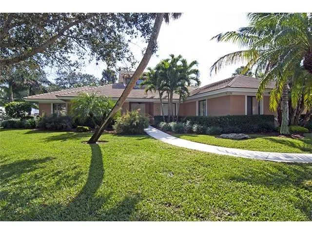 Photo of 121 Hillcrest Drive