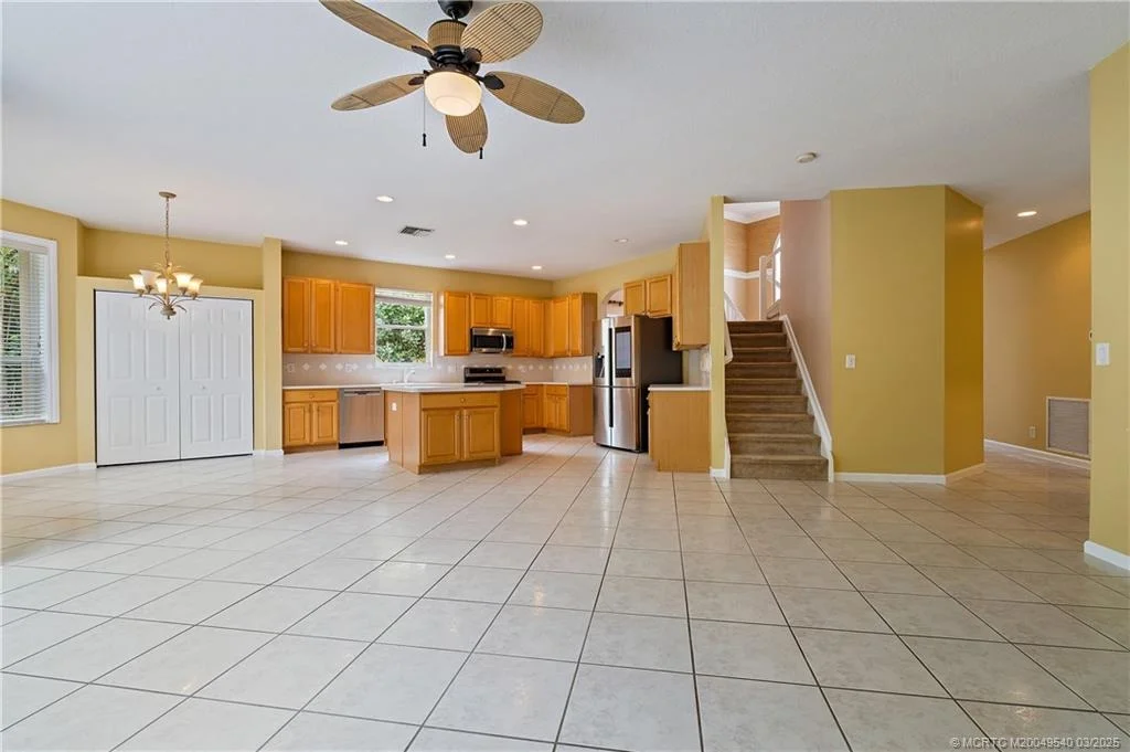 Photo of 1100 Lakeshore Drive
