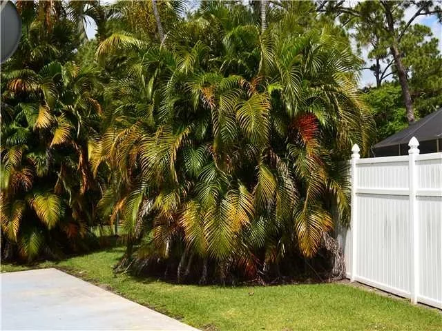 Photo of 1275 NW Pine Ridge Trail
