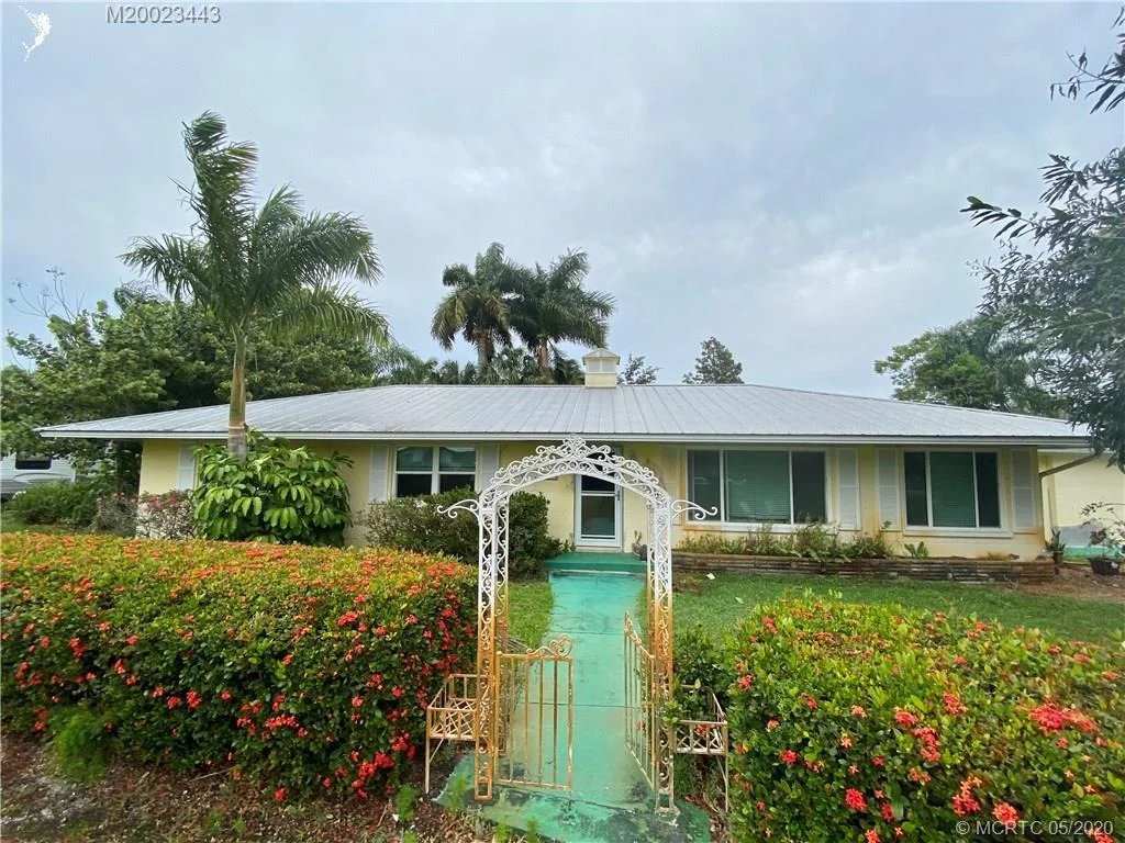 Photo of 1685 NW Fork Road