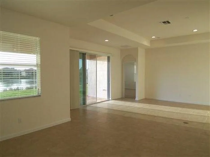 Photo of 4214 Oakbrook Circle NW