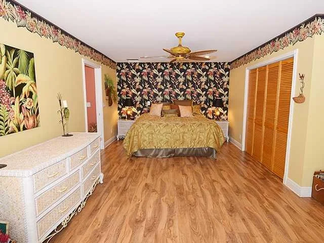 Photo of 902 NW SUNSET Terrace