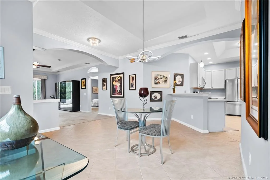 Photo of 600 NW Red Pine Way