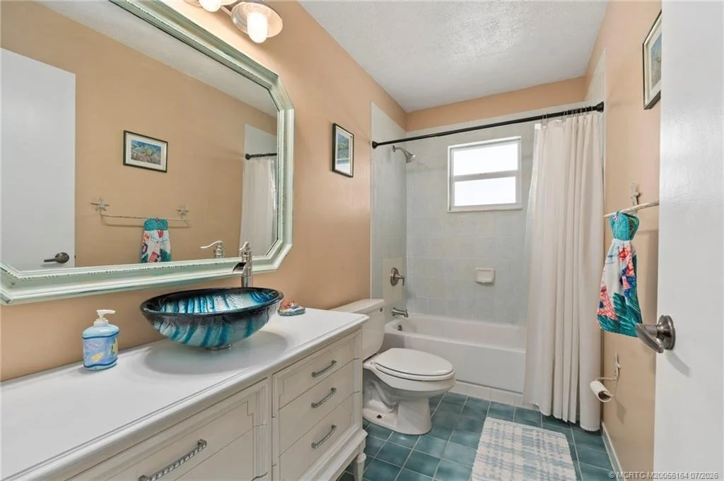 Photo of 5403 Palm Drive