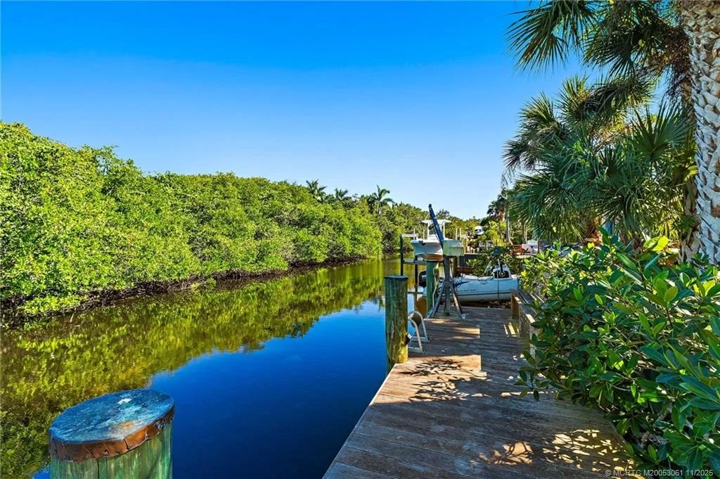 Photo of 655 SW Salerno Road