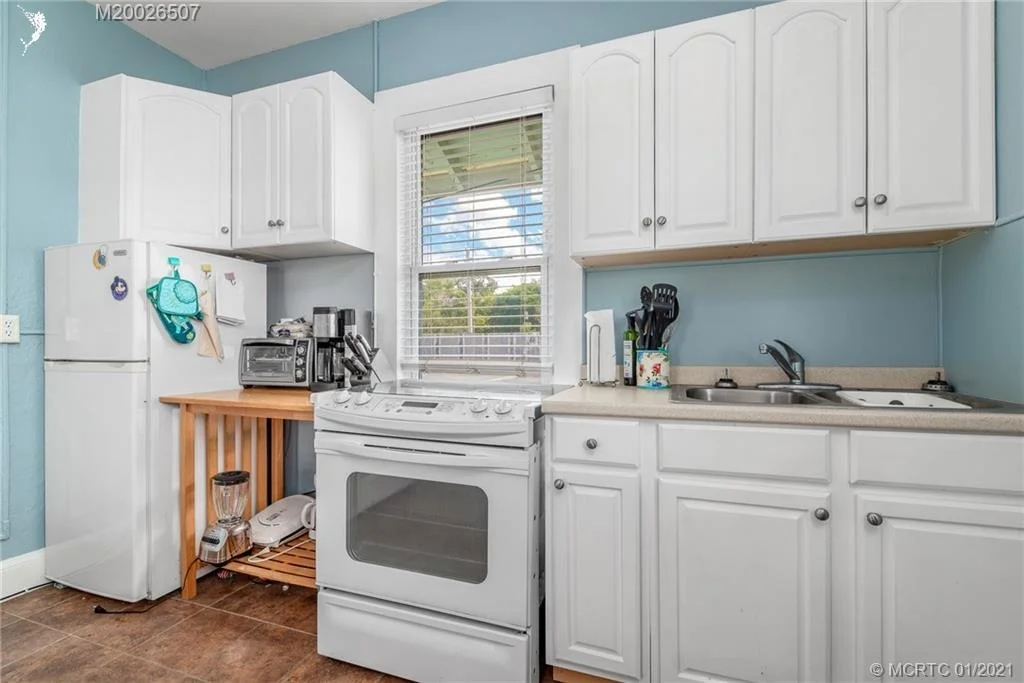 Photo of 320 SE Denver Avenue