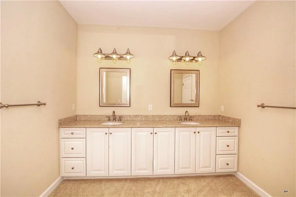 Photo of 6908 SE Pacific Drive
