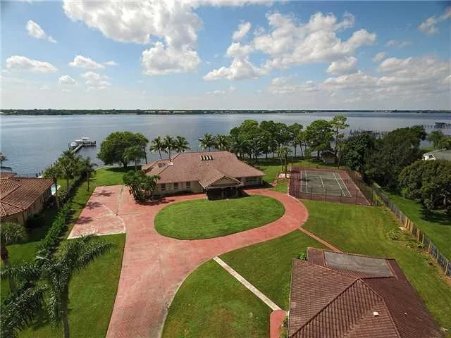 Photo of 2480 NW Britt Road