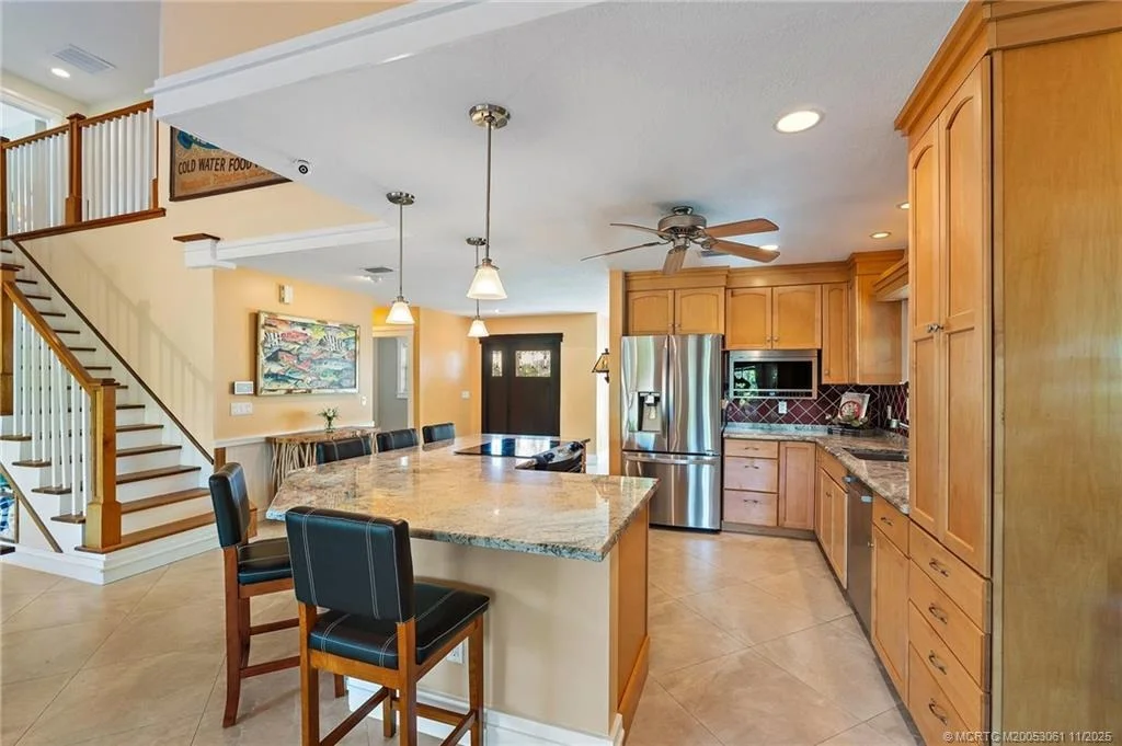 Photo of 655 SW Salerno Road