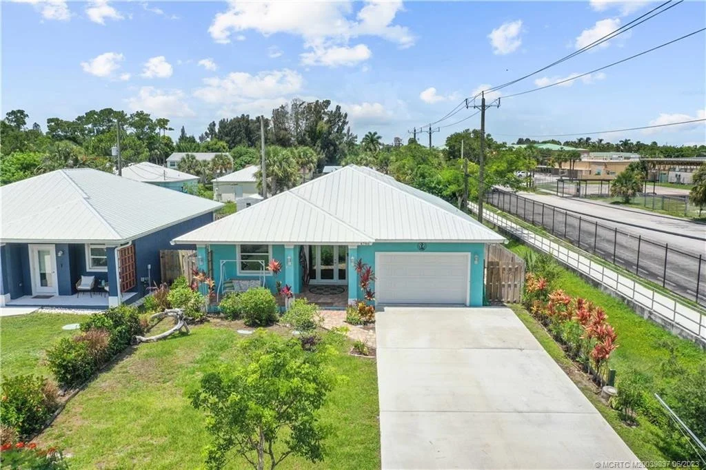 Photo of 4786 SE Horizon Avenue