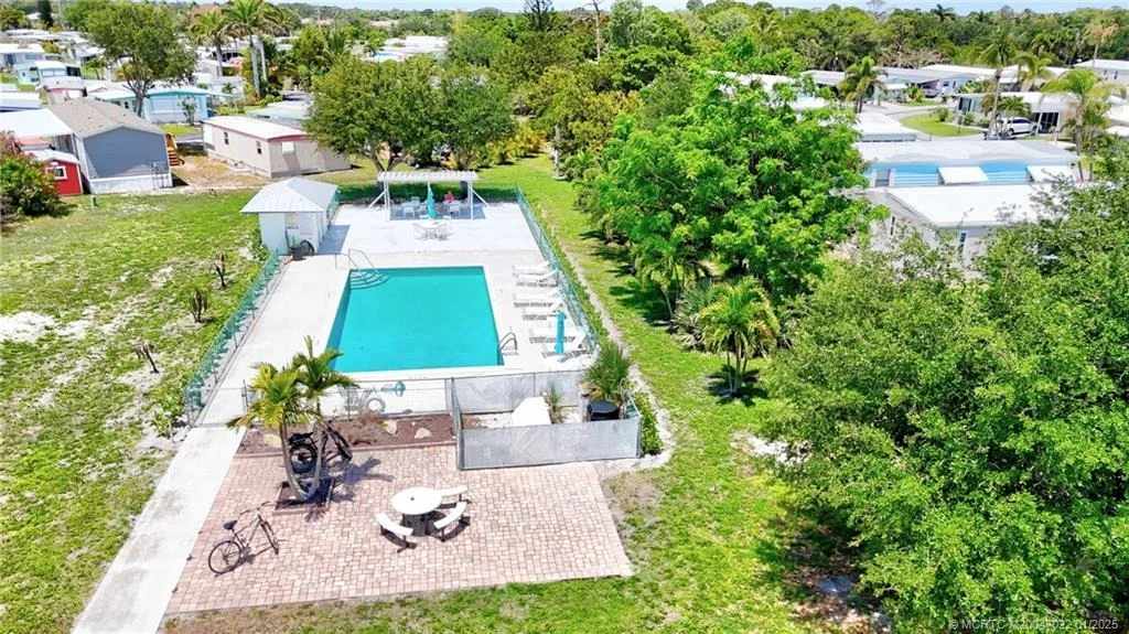 Photo of 601 Garden View