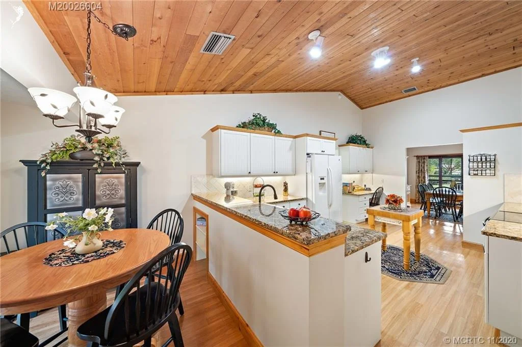Photo of 254 SE Wells Drive