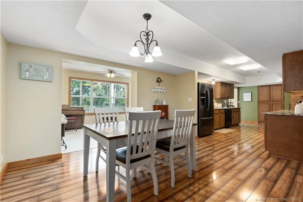 Photo of 2473 State Road 70 E