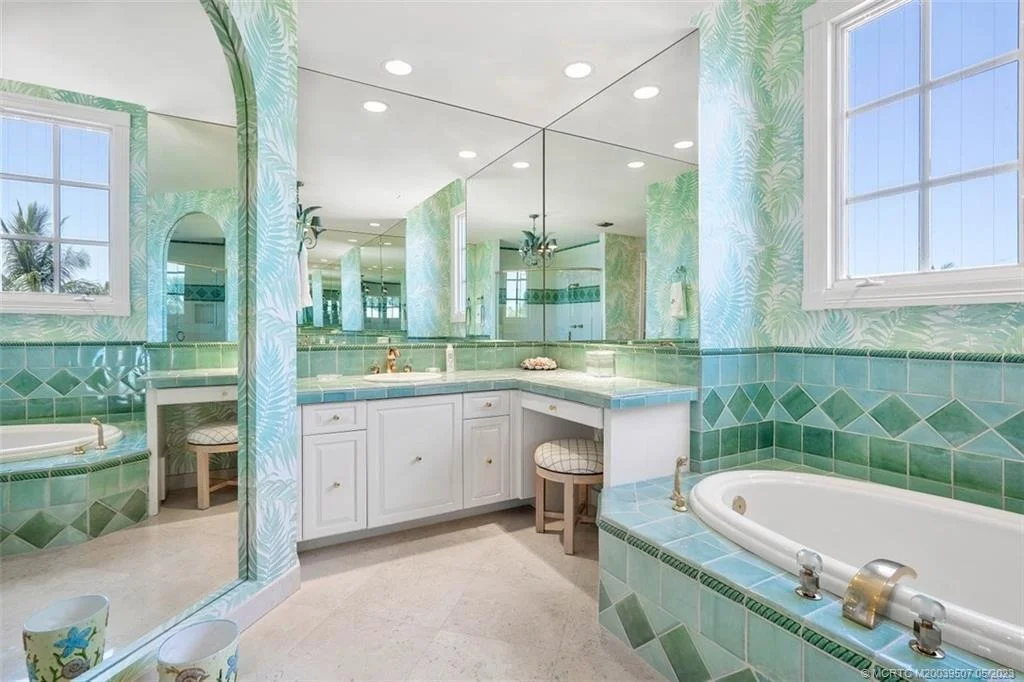 Photo of 7032 SE Harbor Circle