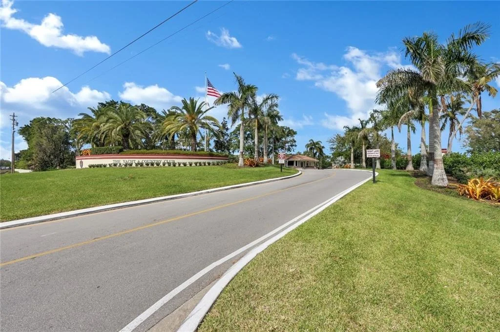 Photo of 3794 SE Fairway E