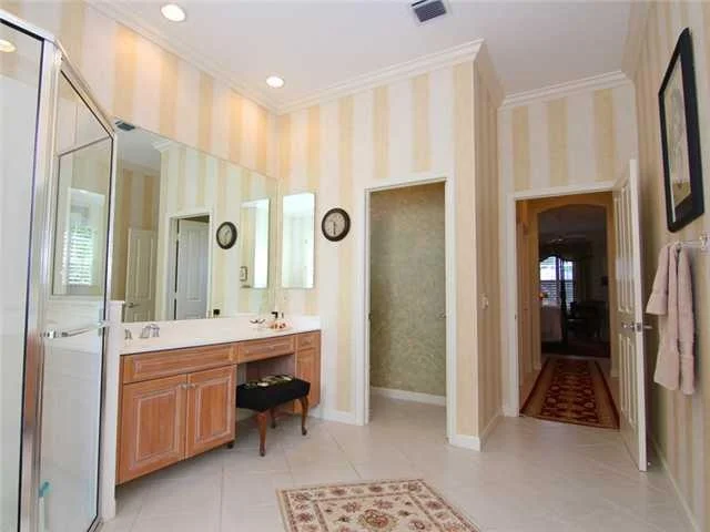 Photo of 4348 SE Coventry Lane