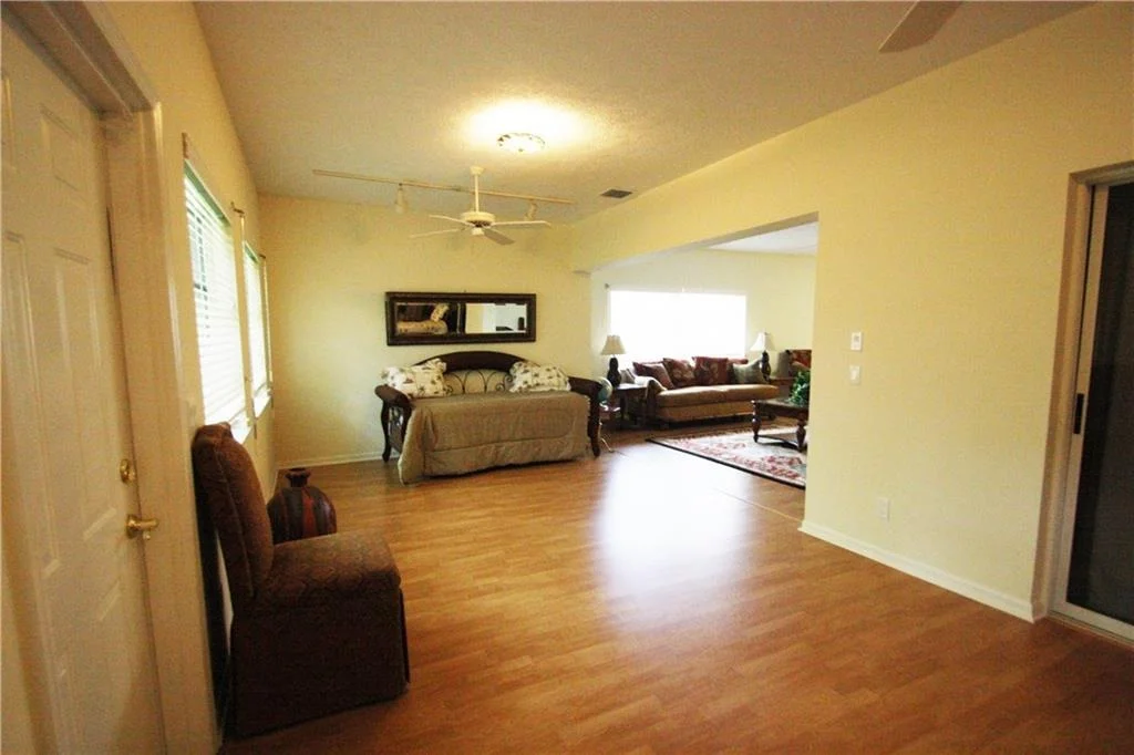 Photo of 3832 SE Fairway W