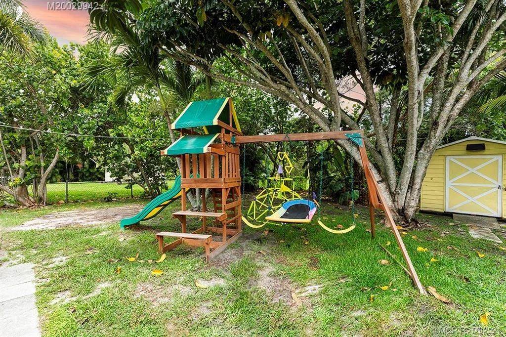 Photo of 2923 SE Bamboo Street