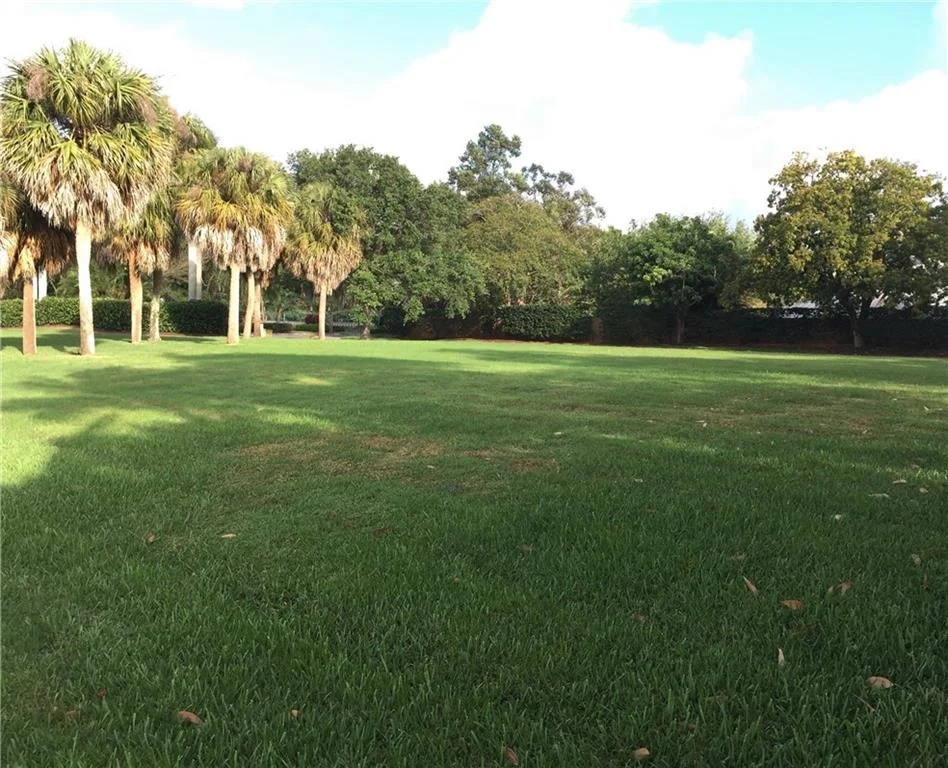 Photo of 540 Bay Pointe Circle
