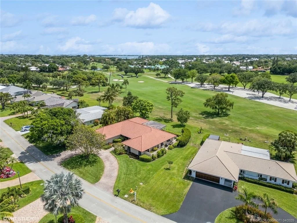 Photo of 3563 SE Fairway E