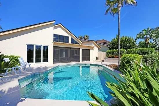 Photo of 6953 SE Harbor Circle