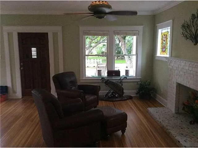 Photo of 1010 SE Riverside Drive