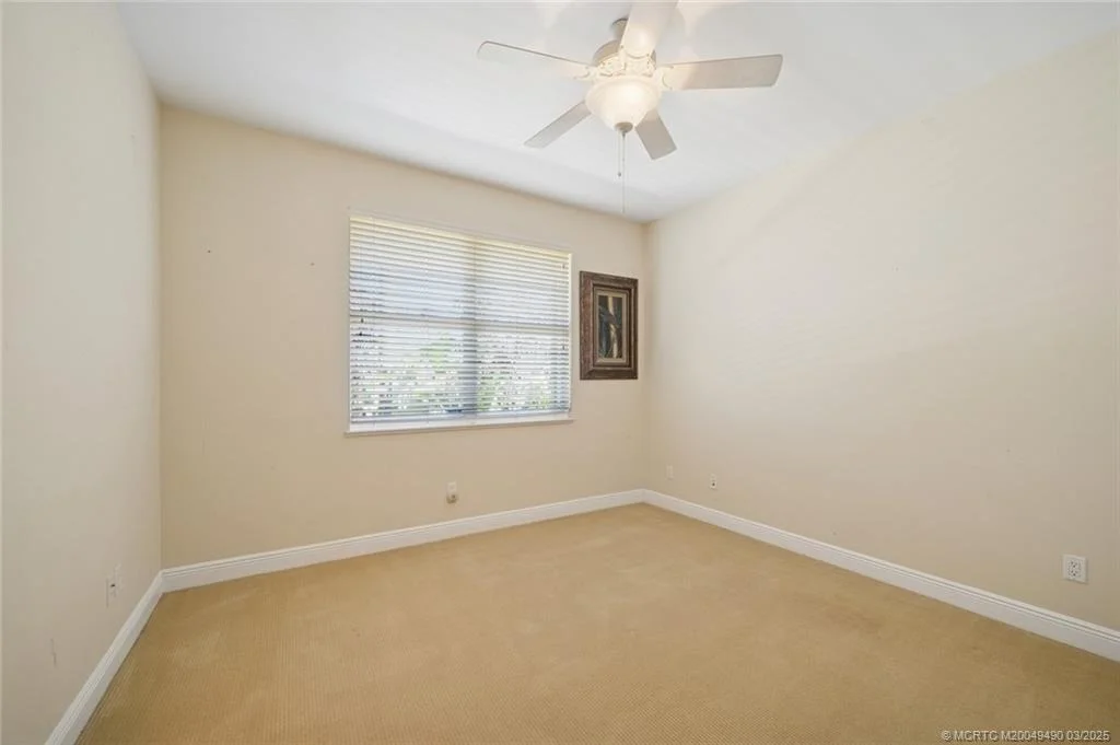 Photo of 2492 NW Everglades Boulevard