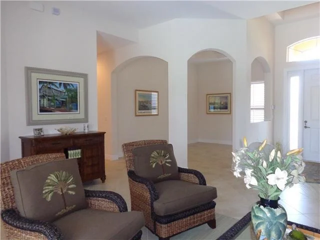 Photo of 2 SE ETHAN Terrace