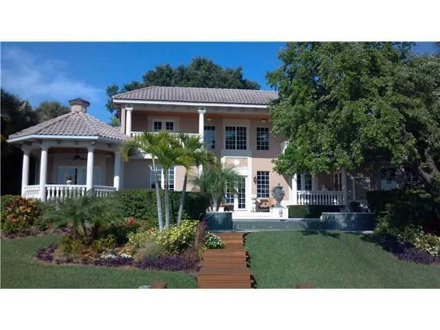 Photo of 20 CASTLE HILL Way