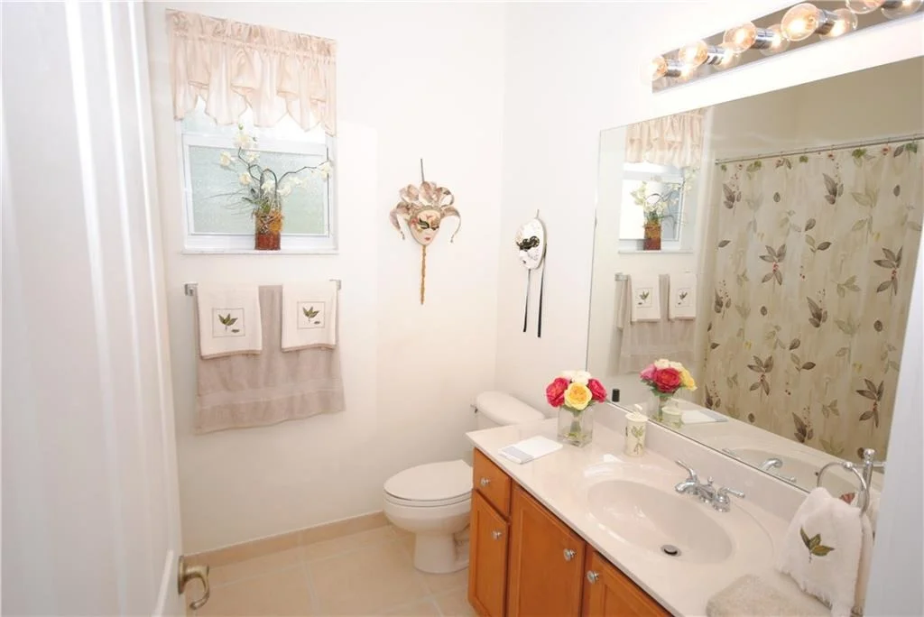 Photo of 709 SW Blue Stem Way