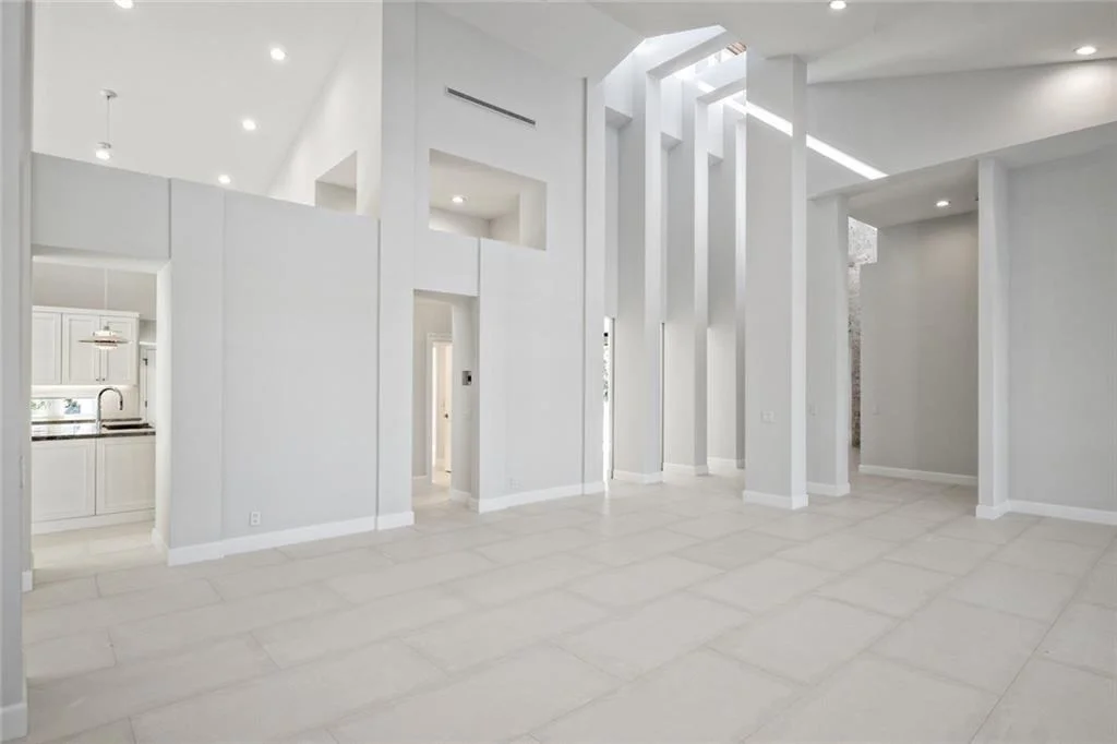 Photo of 7023 SE Harbor Circle