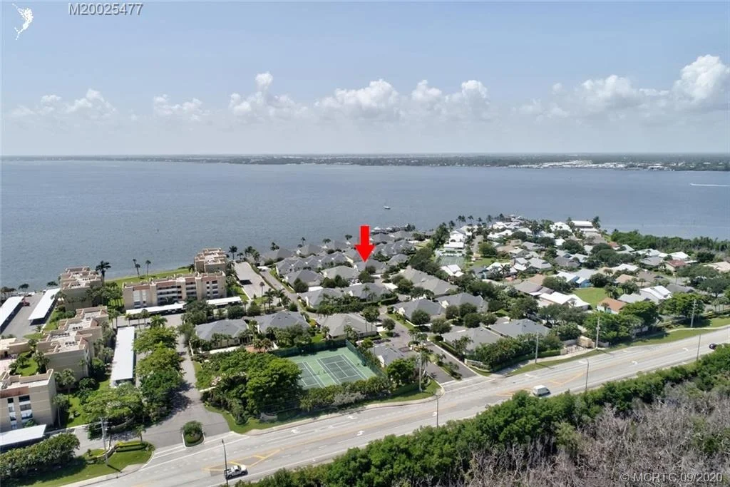 Photo of 4121 NE Moon River Circle