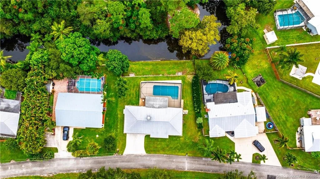 Photo of 7960 SE River Lane