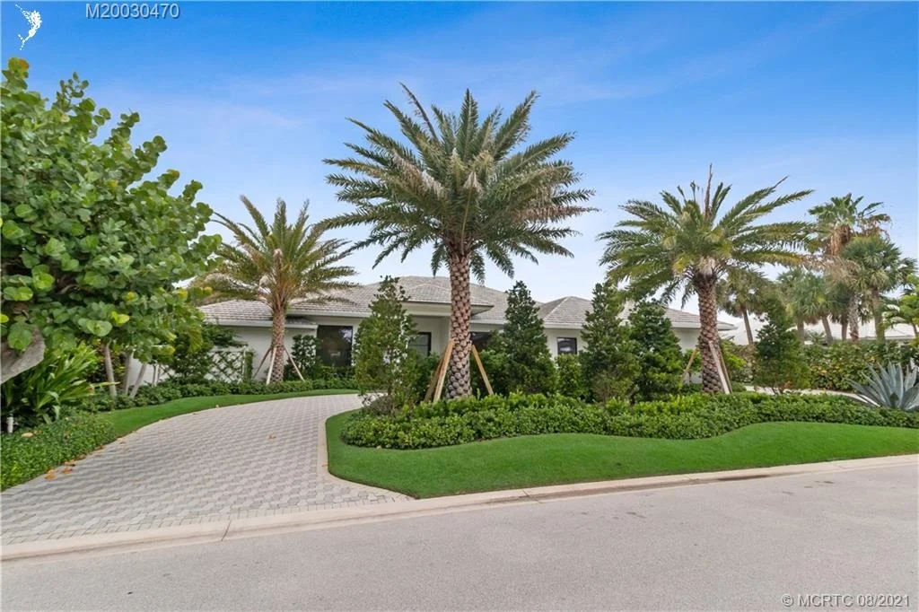 Photo of 6621 SE Harbor Circle