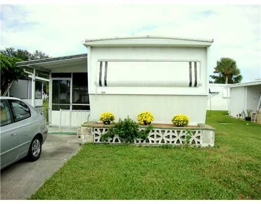 Photo of 2699 SE PENNY Lane