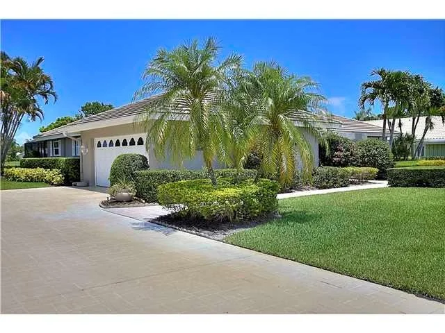 Photo of 2861 SE Fairway West