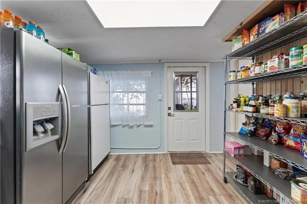 Photo of 711 NW Sunset Drive