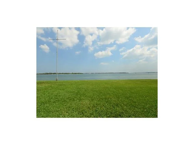 Photo of 1 N Island Road